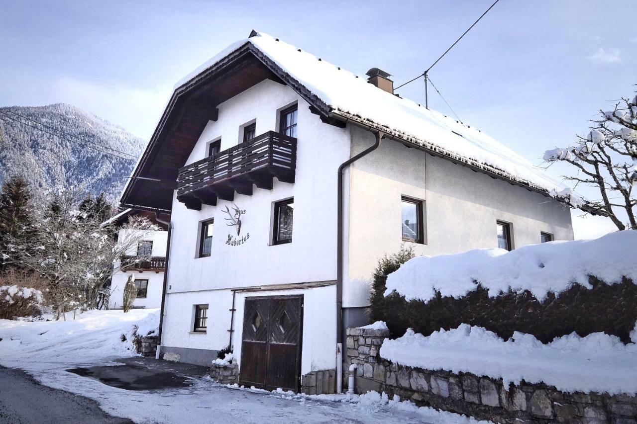 Haus Hubertus Apartamento Radnig Exterior foto